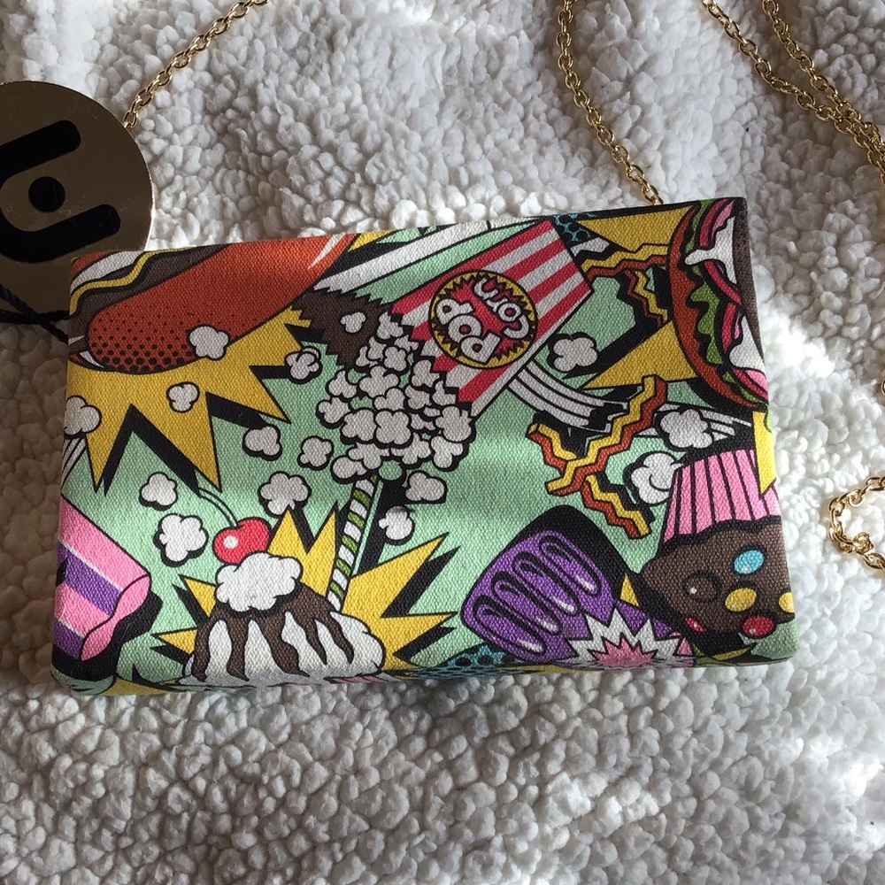 New New in Dust Cover Nila Anthony Retro Movies Crossbody Bag